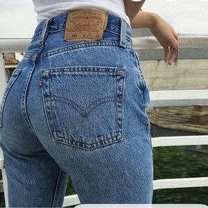 SOLD💙Vintage Levi's 501s Sz 29 (fits 26/27)